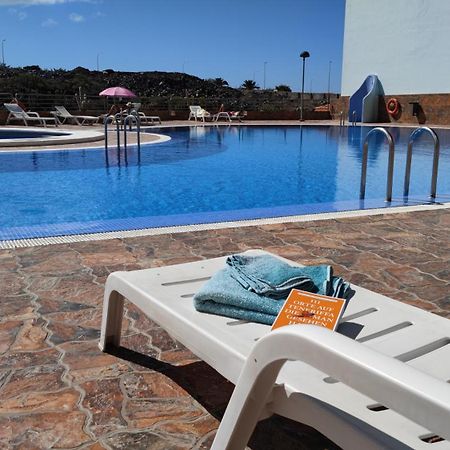 Huebsche Ferienwohnung Mit 2 Schlafzimmern, Pool Und Wlan, Strandnaehe Каляо Салвахе Екстериор снимка