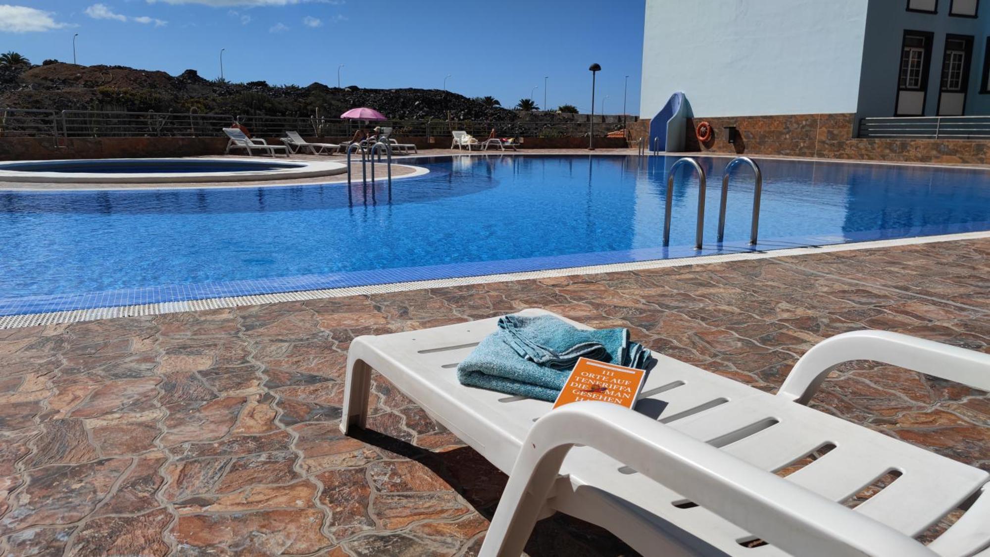 Huebsche Ferienwohnung Mit 2 Schlafzimmern, Pool Und Wlan, Strandnaehe Каляо Салвахе Екстериор снимка