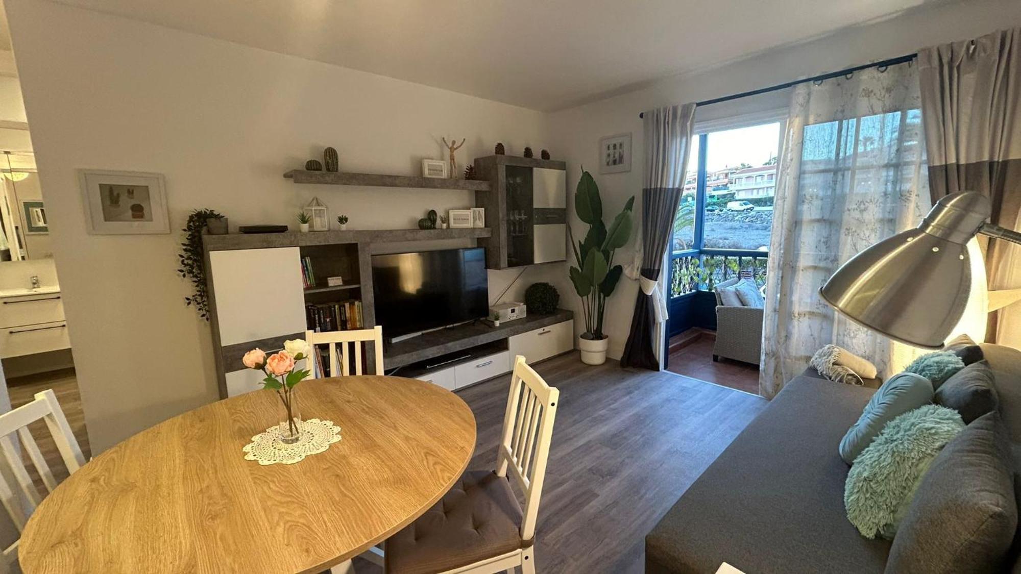 Huebsche Ferienwohnung Mit 2 Schlafzimmern, Pool Und Wlan, Strandnaehe Каляо Салвахе Екстериор снимка